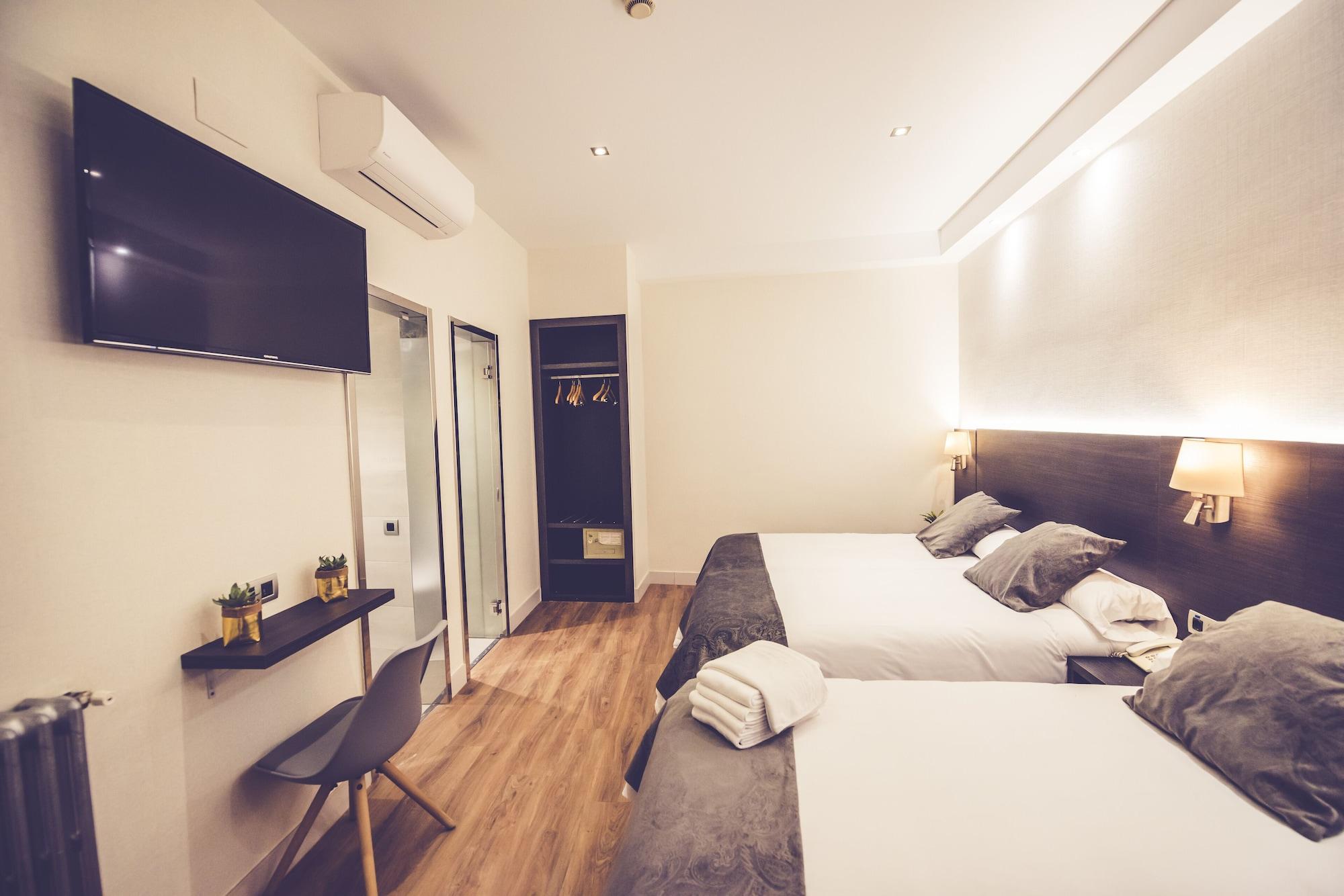 Hostal Marlasca Madrid Buitenkant foto