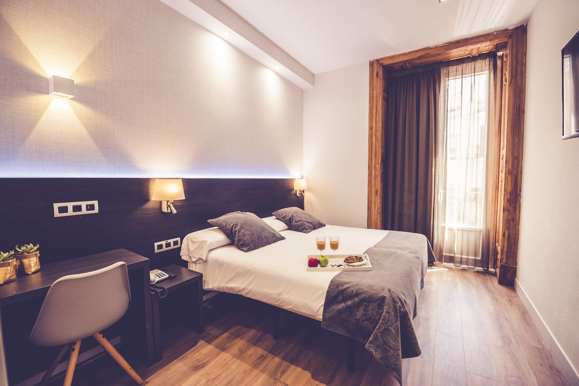 Hostal Marlasca Madrid Buitenkant foto